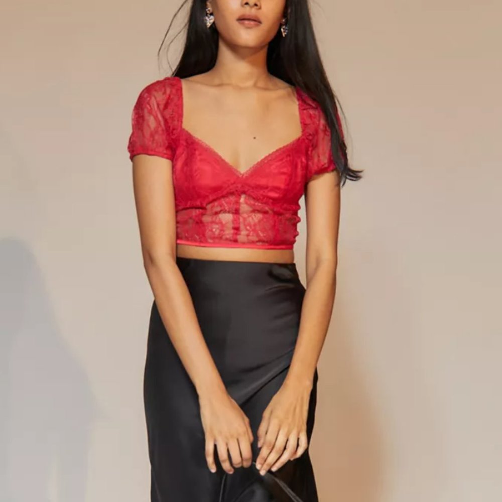 Urban Outfitters Vanessa Red Lace Cropped Short Sleeve Corset Bustier Small Top